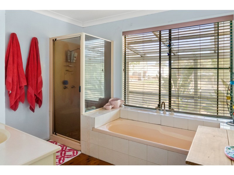 42140 Leichhardt Highway, Condamine QLD 4416