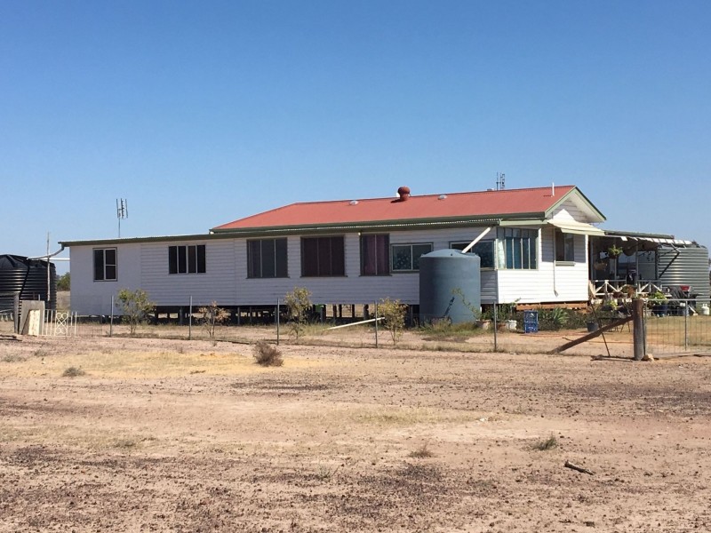 729 Davies Road, Chinchilla QLD 4413