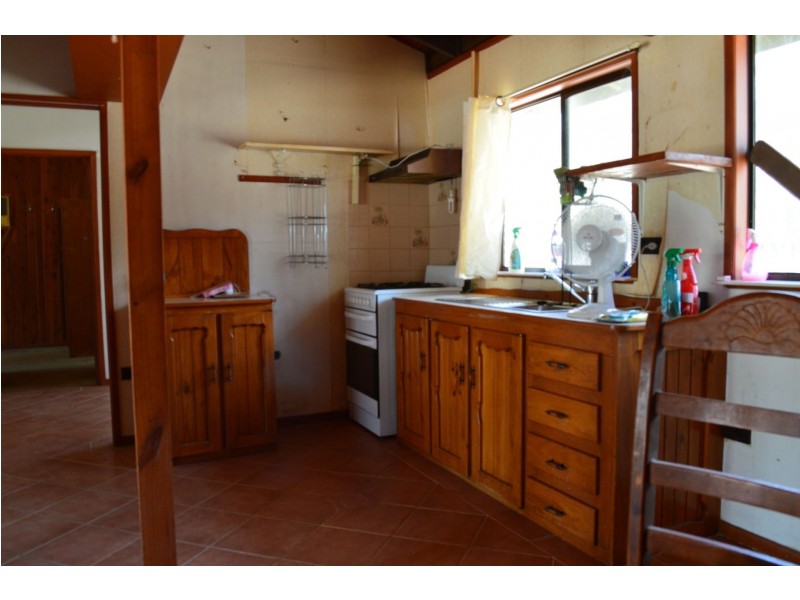 68 Kookaburra Drive, Tara QLD 4421