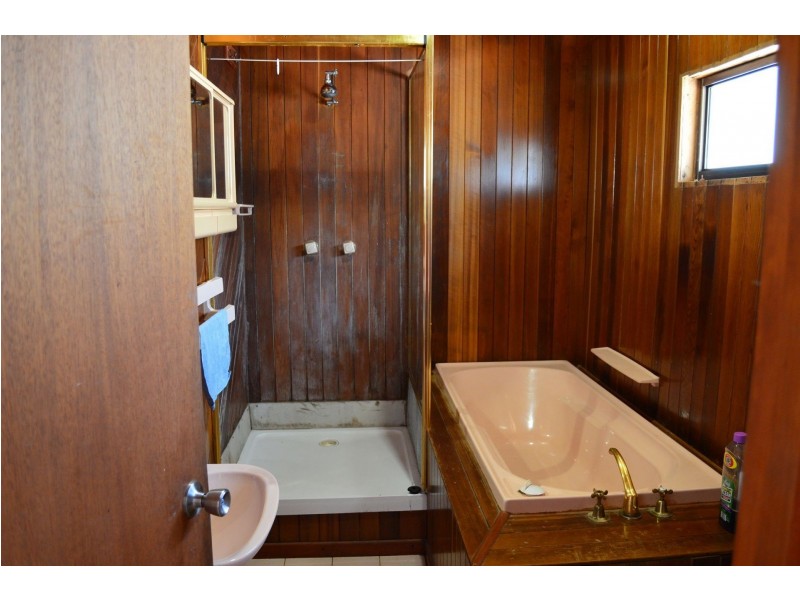 68 Kookaburra Drive, Tara QLD 4421