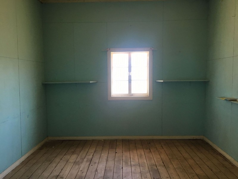 27 Windmill Road, Chinchilla QLD 4413