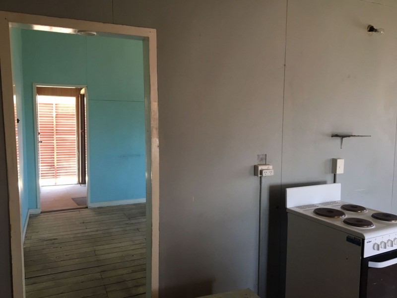 27 Windmill Road, Chinchilla QLD 4413