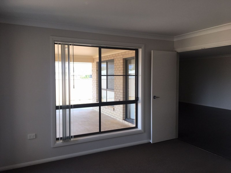 28 Sommerfeld Crescent, Chinchilla QLD 4413