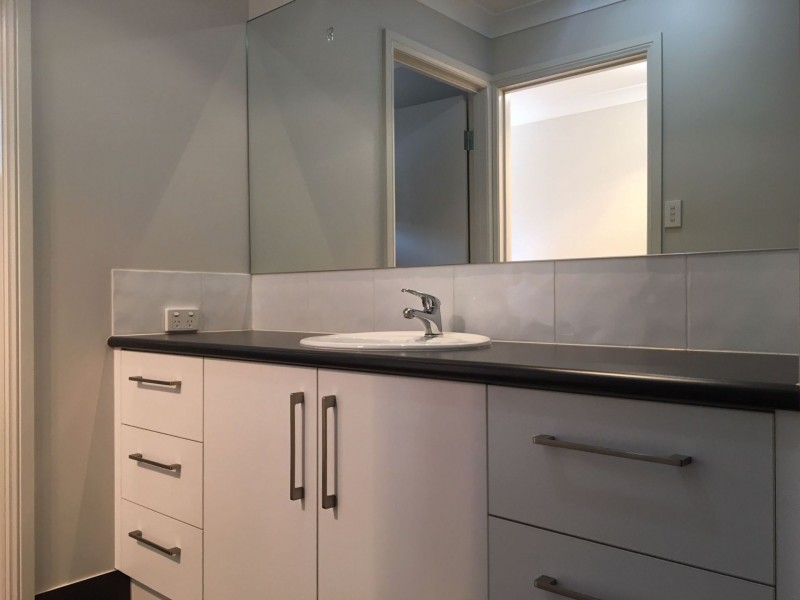 28 Sommerfeld Crescent, Chinchilla QLD 4413