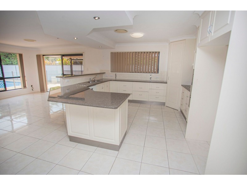 24 Keating St, Chinchilla QLD 4413