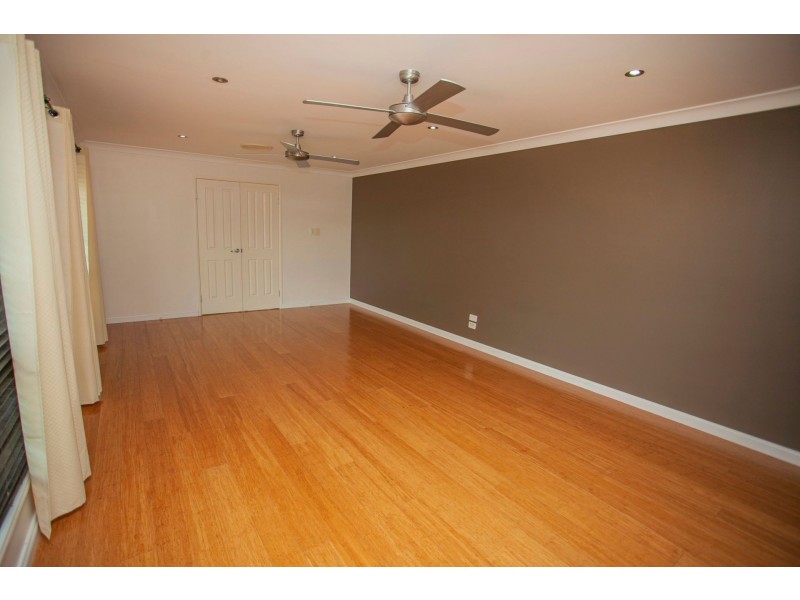 24 Keating St, Chinchilla QLD 4413