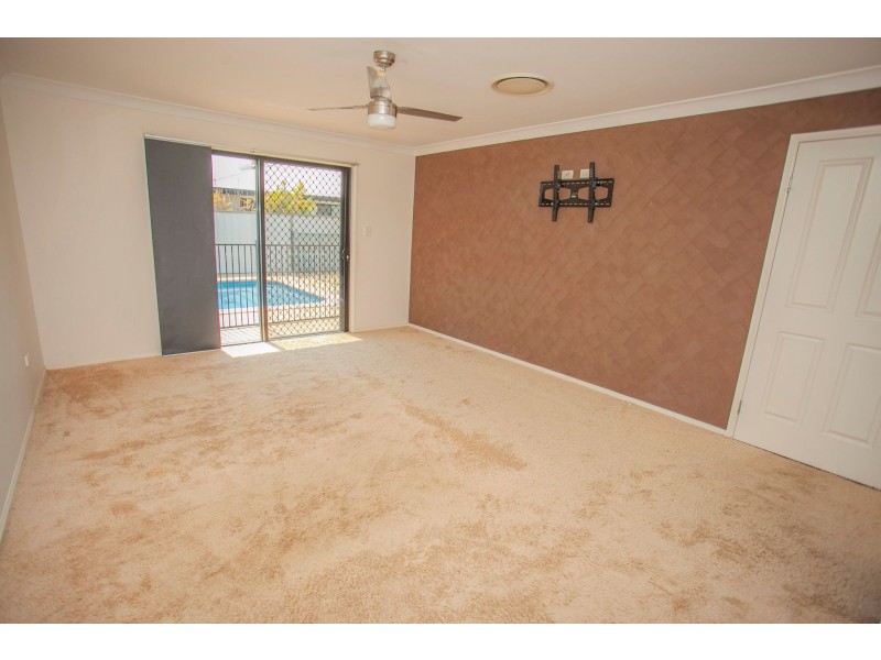 24 Keating St, Chinchilla QLD 4413