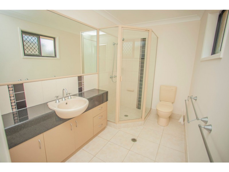 24 Keating St, Chinchilla QLD 4413