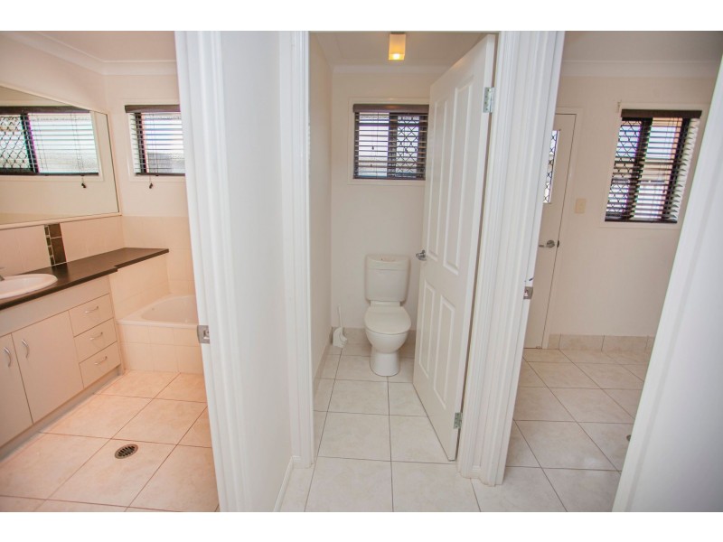 24 Keating St, Chinchilla QLD 4413