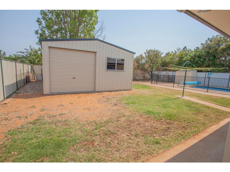 24 Keating St, Chinchilla QLD 4413