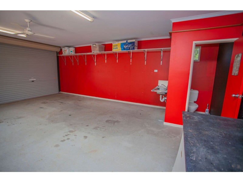 24 Keating St, Chinchilla QLD 4413