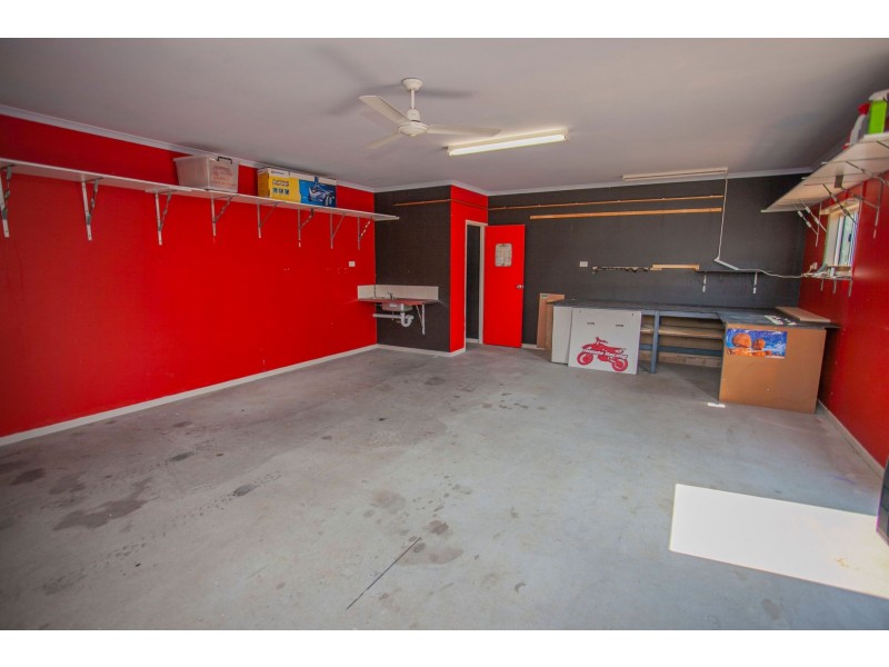 24 Keating St, Chinchilla QLD 4413