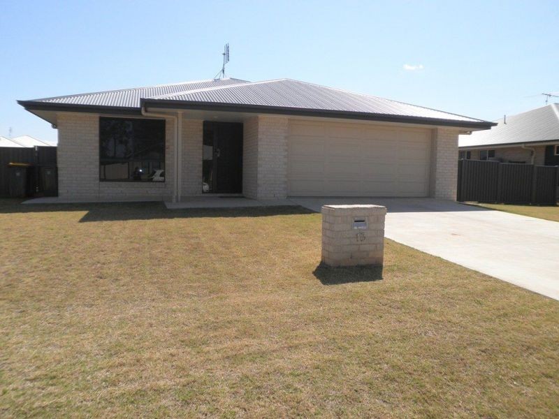 13 Cameron St, Chinchilla QLD 4413