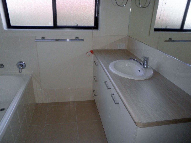 13 Cameron St, Chinchilla QLD 4413