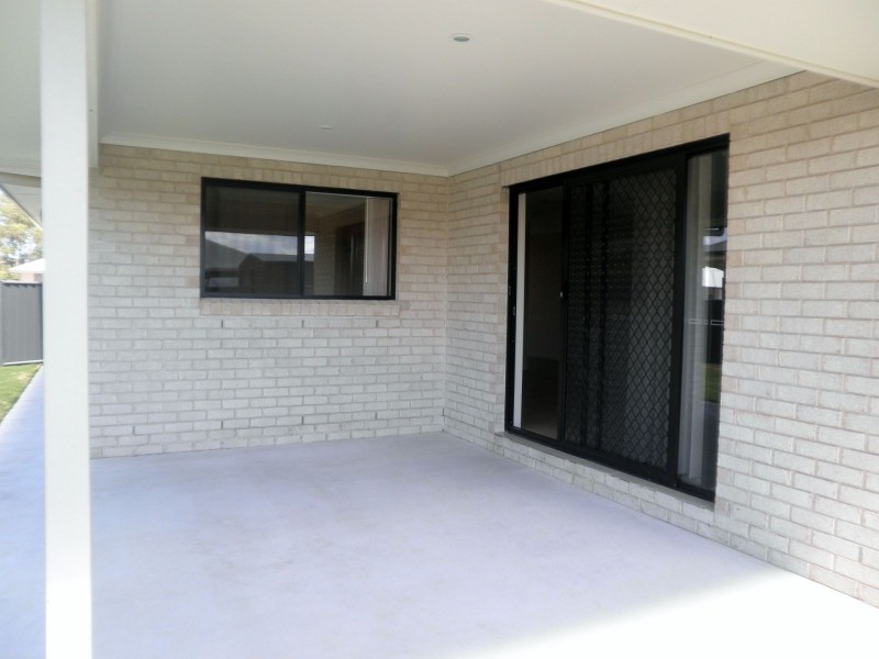 13 Cameron St, Chinchilla QLD 4413