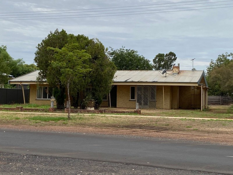 43 Windmill Road, Chinchilla QLD 4413