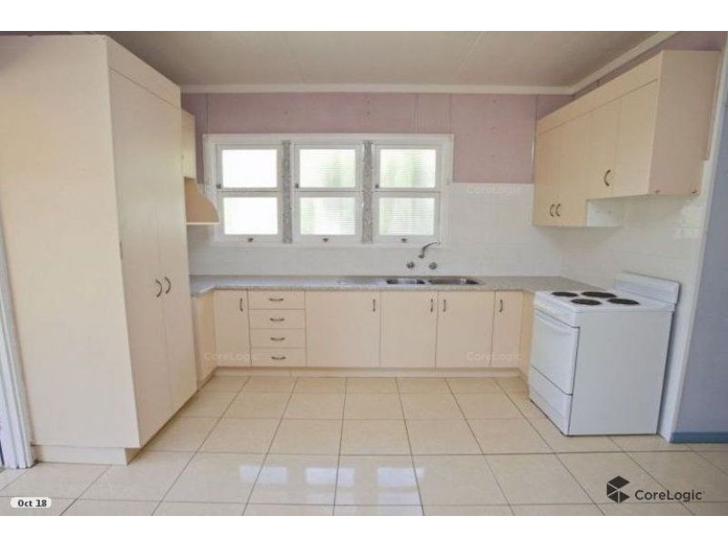 43 Windmill Road, Chinchilla QLD 4413