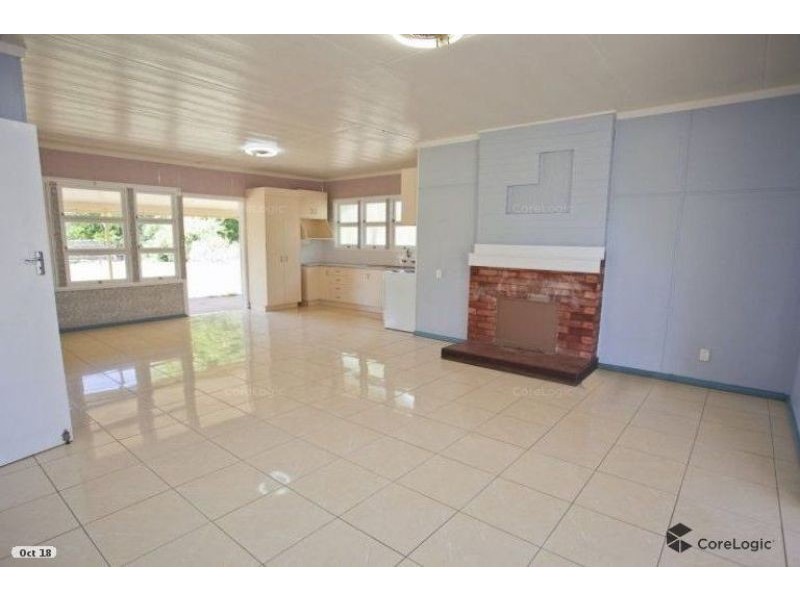 43 Windmill Road, Chinchilla QLD 4413