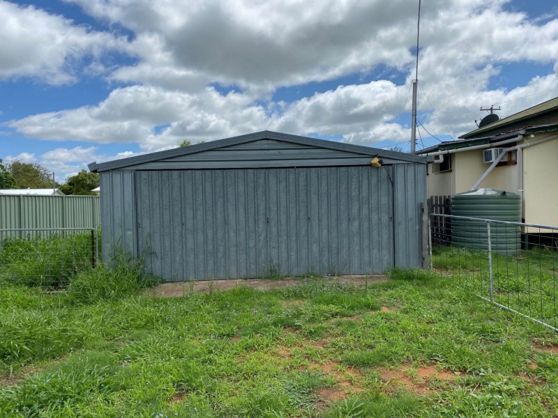 17 Wambo St, Chinchilla QLD 4413