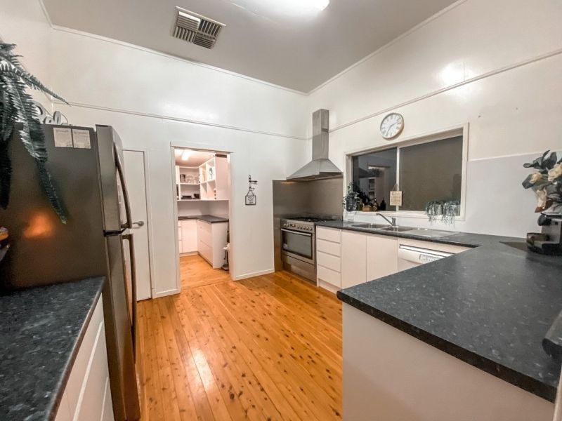 87 Middle Street, Chinchilla QLD 4413