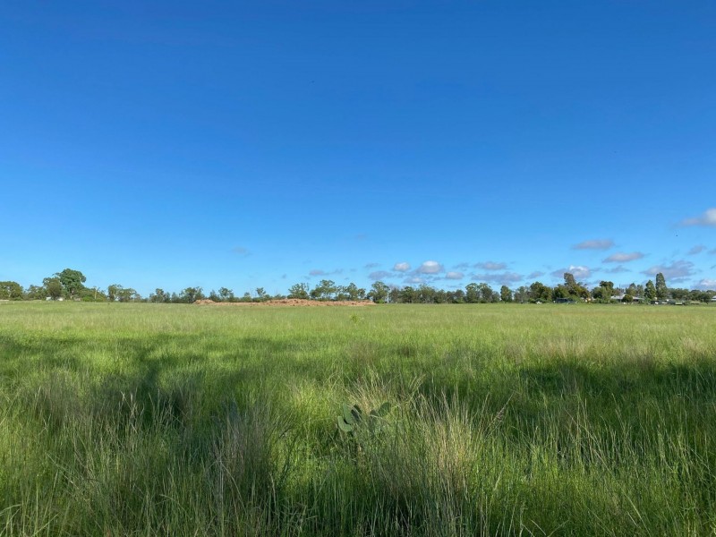 692 Holmes Road, Chinchilla QLD 4413