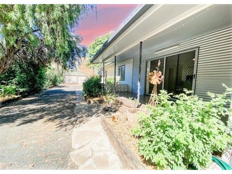 27 Dorney Street, Chinchilla QLD 4413