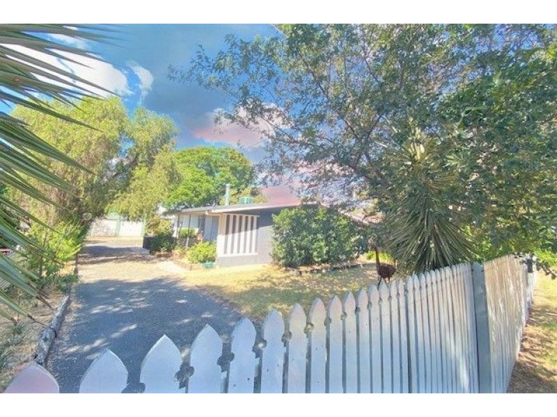 27 Dorney Street, Chinchilla QLD 4413