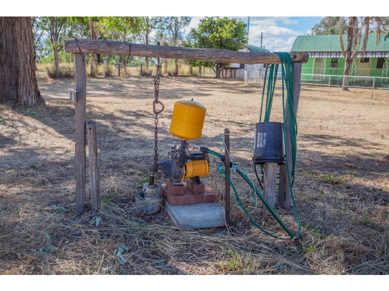 43 Mizpah Drive, Chinchilla QLD 4413