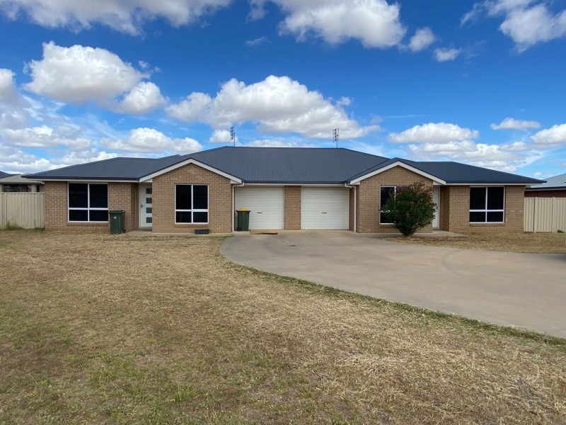 1 & 2/12 Lewis St, Chinchilla QLD 4413