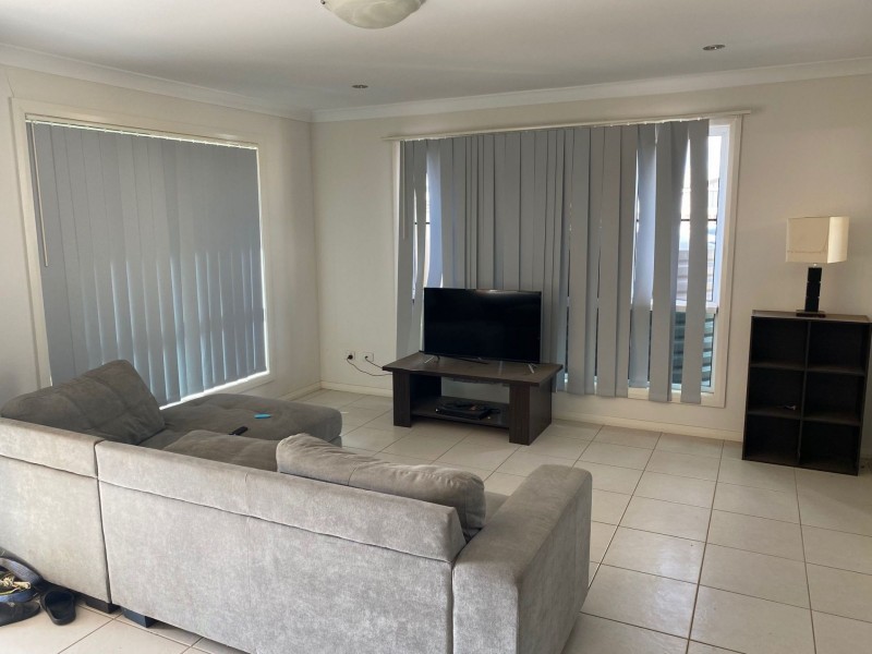 1 & 2/12 Lewis St, Chinchilla QLD 4413