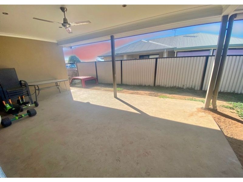 8 Frame Street, Chinchilla QLD 4413