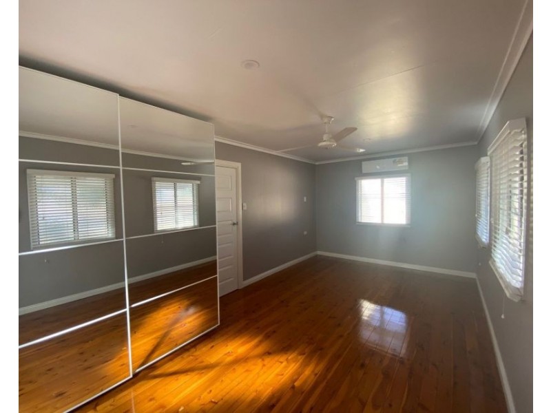 13 Windmill Rd, Chinchilla QLD 4413