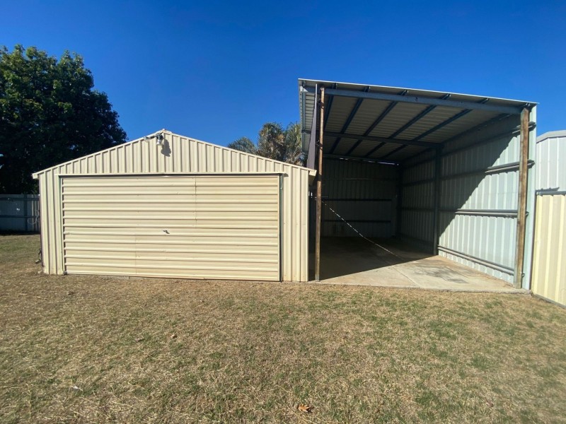 13 Windmill Rd, Chinchilla QLD 4413