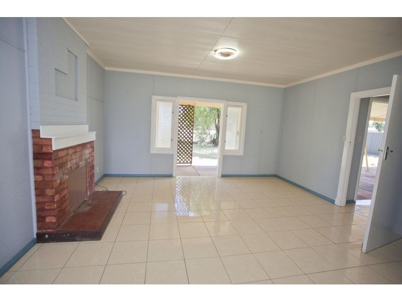 43 Windmill Road, Chinchilla QLD 4413