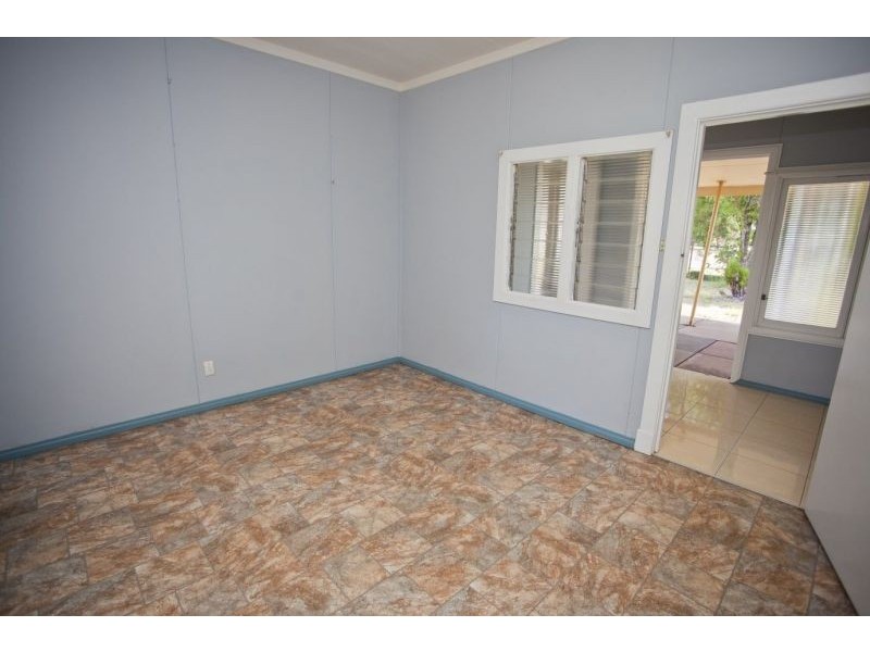 43 Windmill Road, Chinchilla QLD 4413