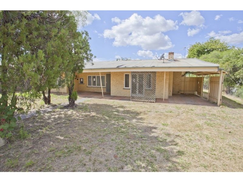 43 Windmill Road, Chinchilla QLD 4413