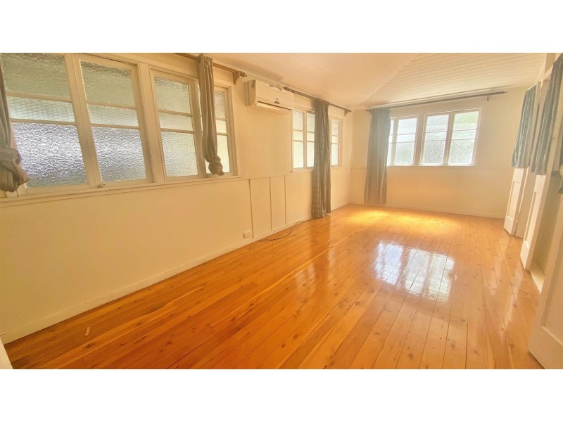 6 Heeney Street, Chinchilla QLD 4413