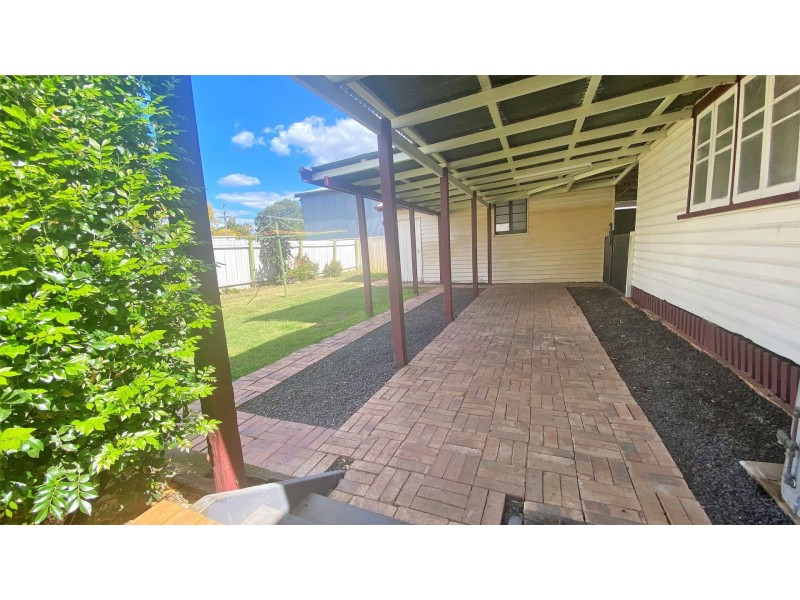 6 Heeney Street, Chinchilla QLD 4413
