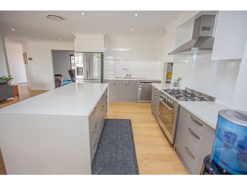 9 Marsden Court, Chinchilla QLD 4413