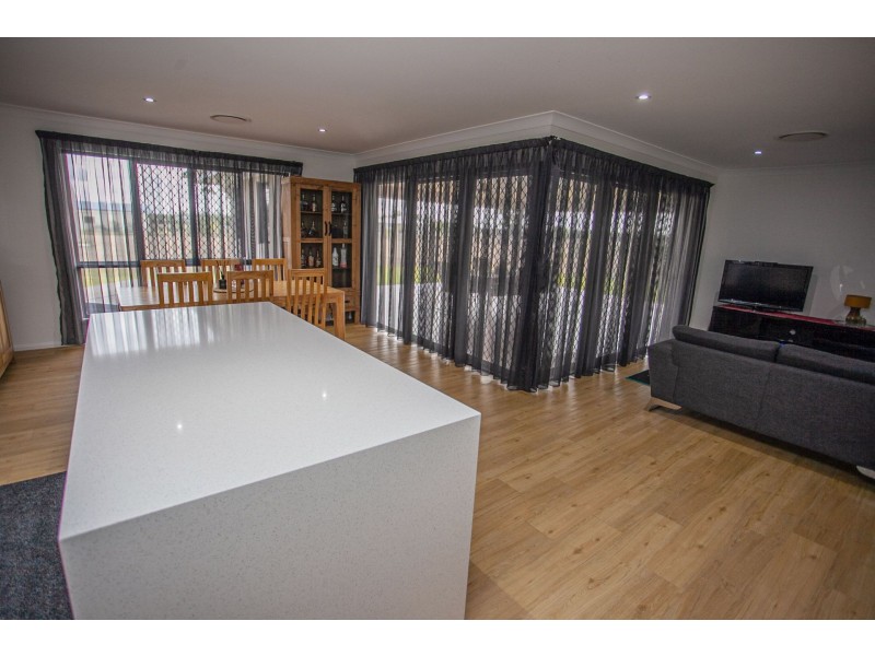 9 Marsden Court, Chinchilla QLD 4413