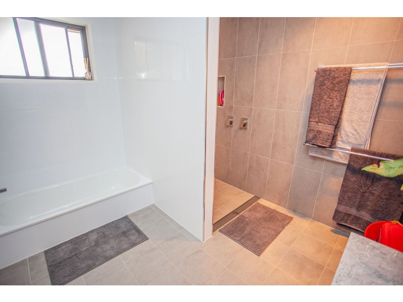 9 Marsden Court, Chinchilla QLD 4413