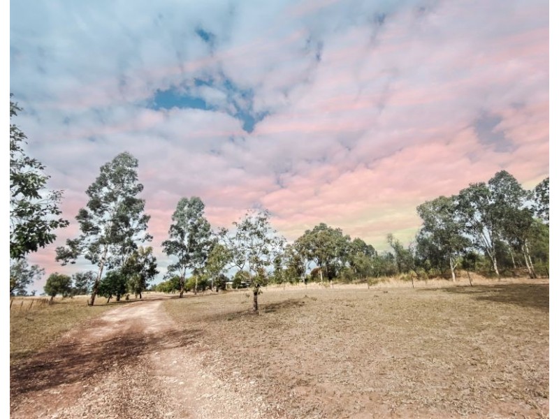 419 Chinchila Tara Road, Chinchilla QLD 4413