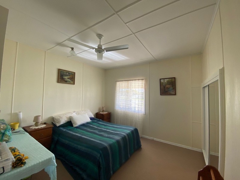 26 Wood St, Condamine QLD 4416