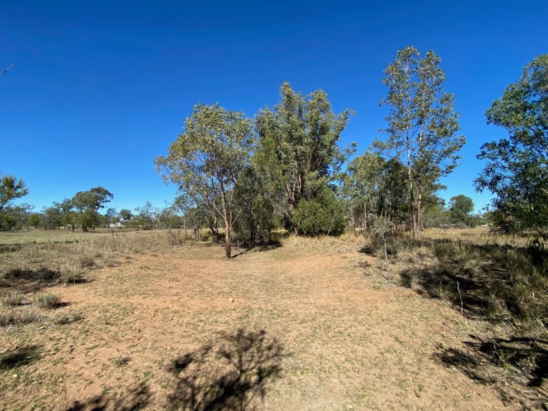 30 WOOD ST, Condamine QLD 4416