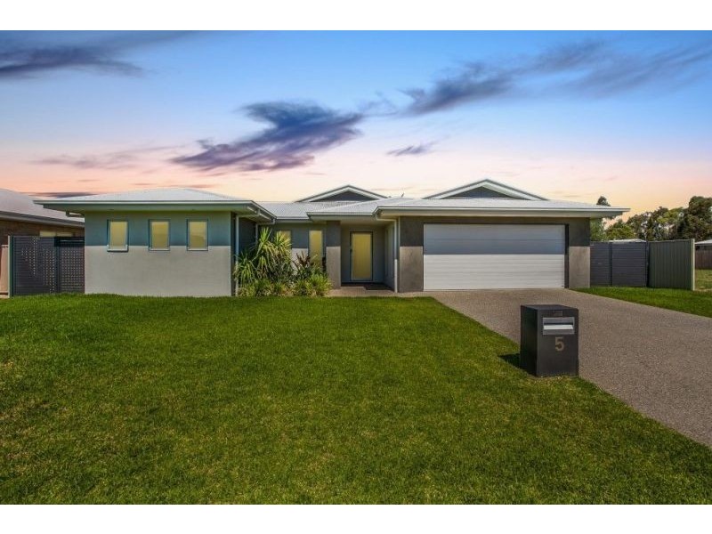 5 Parker Place, Chinchilla QLD 4413
