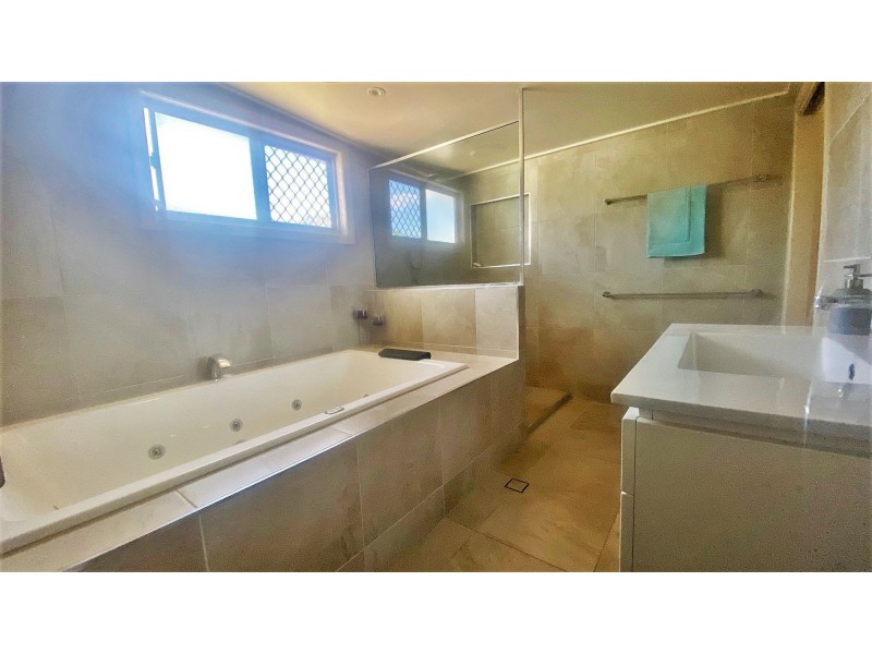 4 Nevell Street, Chinchilla QLD 4413