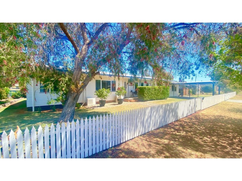 4 Nevell Street, Chinchilla QLD 4413