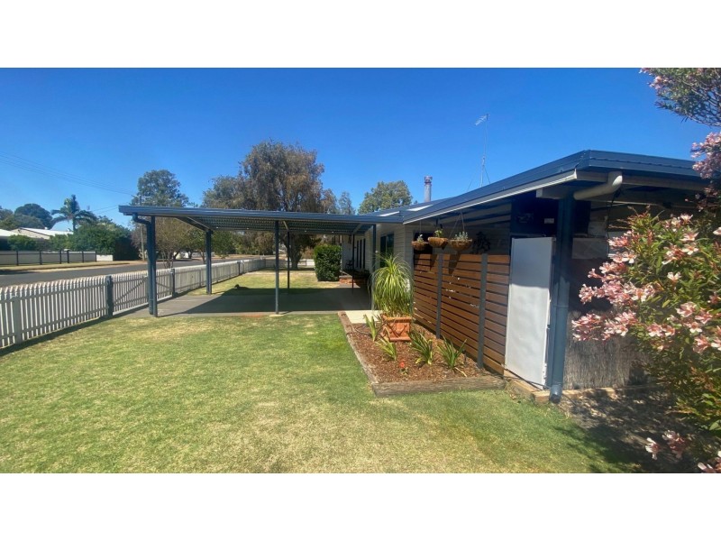 4 Nevell Street, Chinchilla QLD 4413