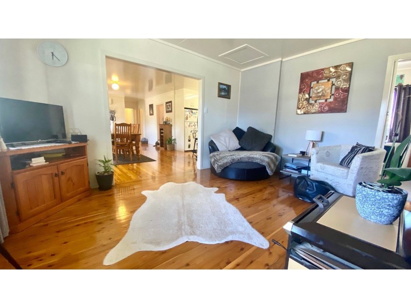 4 Nevell Street, Chinchilla QLD 4413