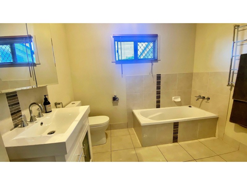 4 Nevell Street, Chinchilla QLD 4413